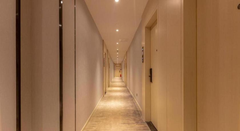 GYA Shanghai Long Distance Passenger Terminal Hotel 43/49