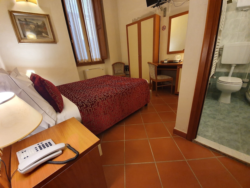 Hotel Maxim 35/72