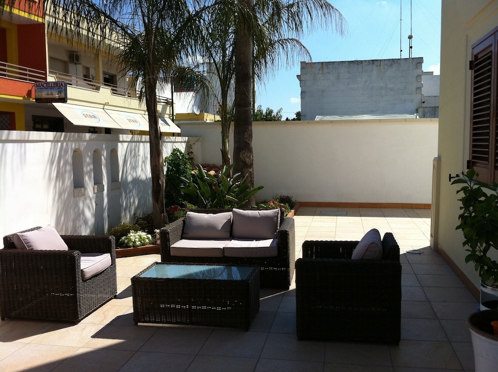 Affittacamere Torre Lapillo 14/21