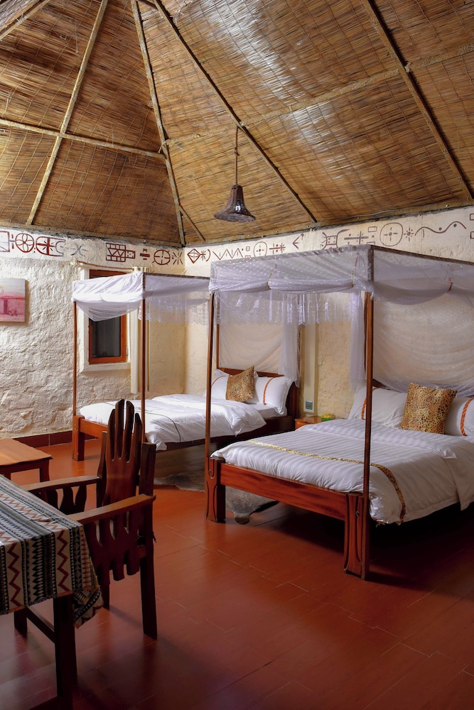 Mara Chui Camp 33/50