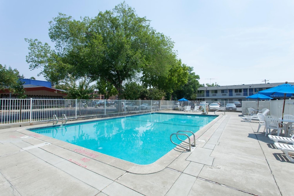 Motel6 Sacramento, CA - Downtown 38/60