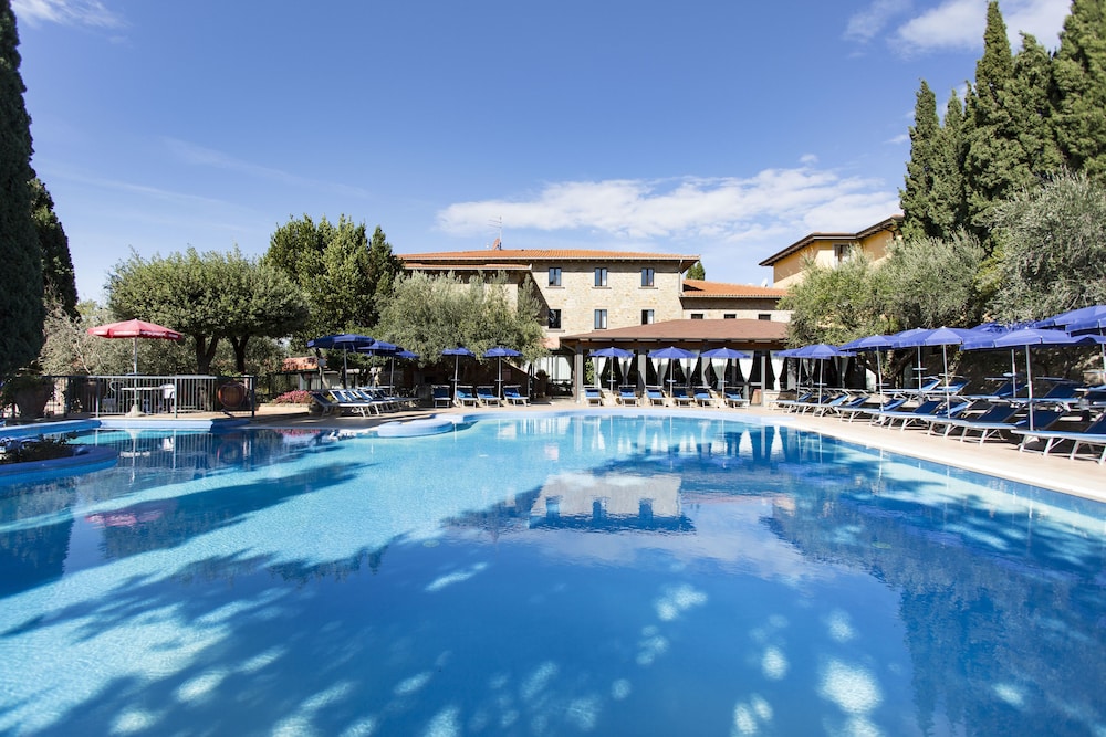 VILLA PARADISO VILLAGE in PASSIGNANO SUL TRASIMENO