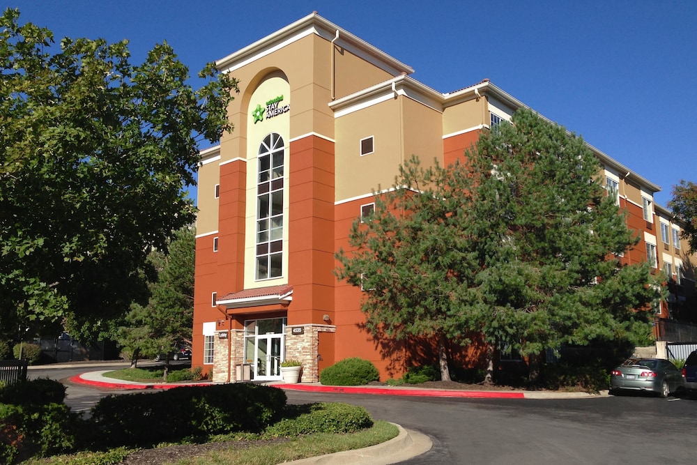 Extended Stay America - Kansas City - Country Club Plaza image