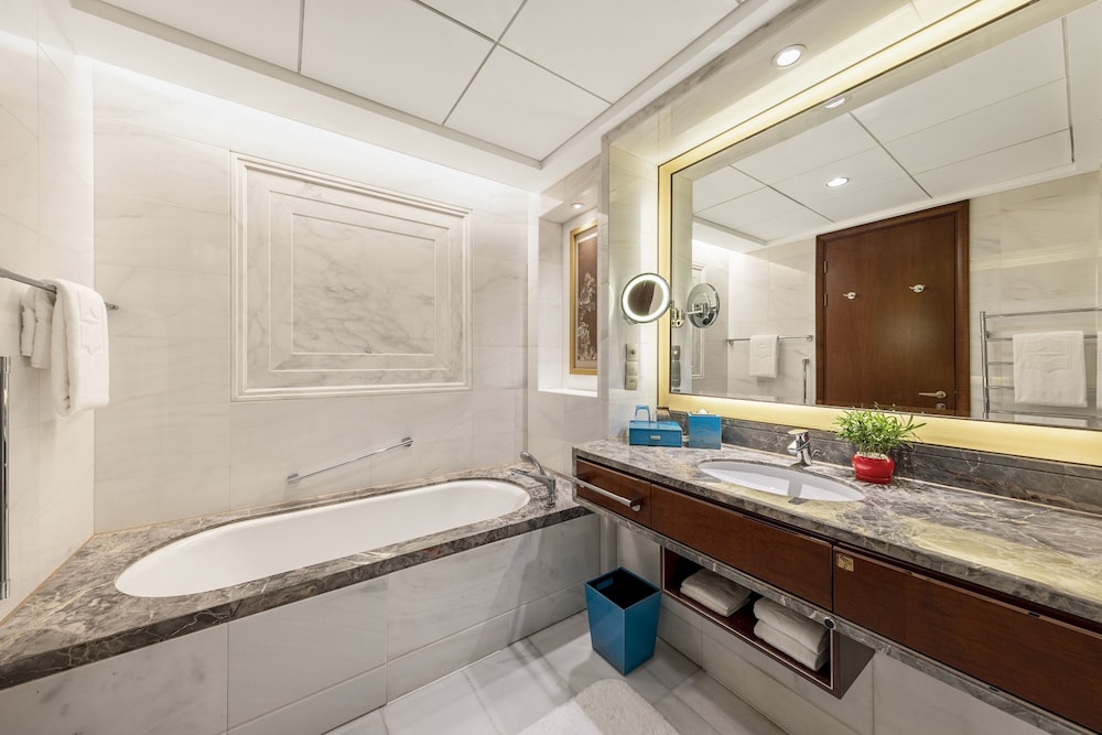 Shangri-La Shenyang 47/50