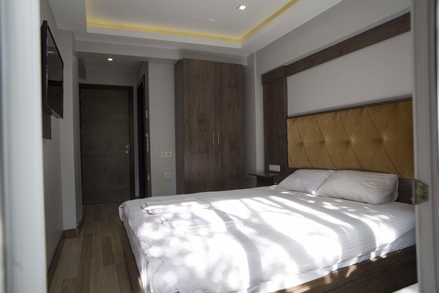 Deluxe, Double Bed