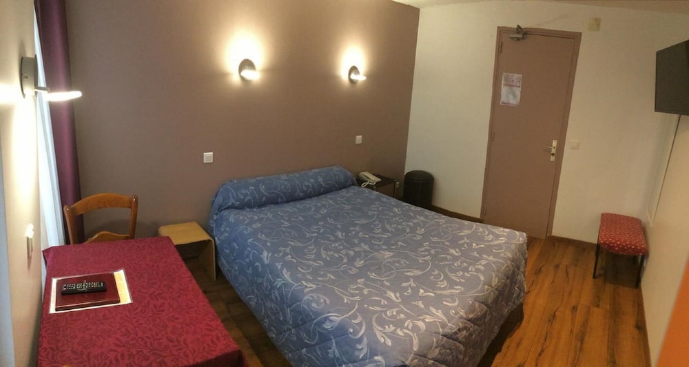HOTEL PARIS GAMBETTA 10/29