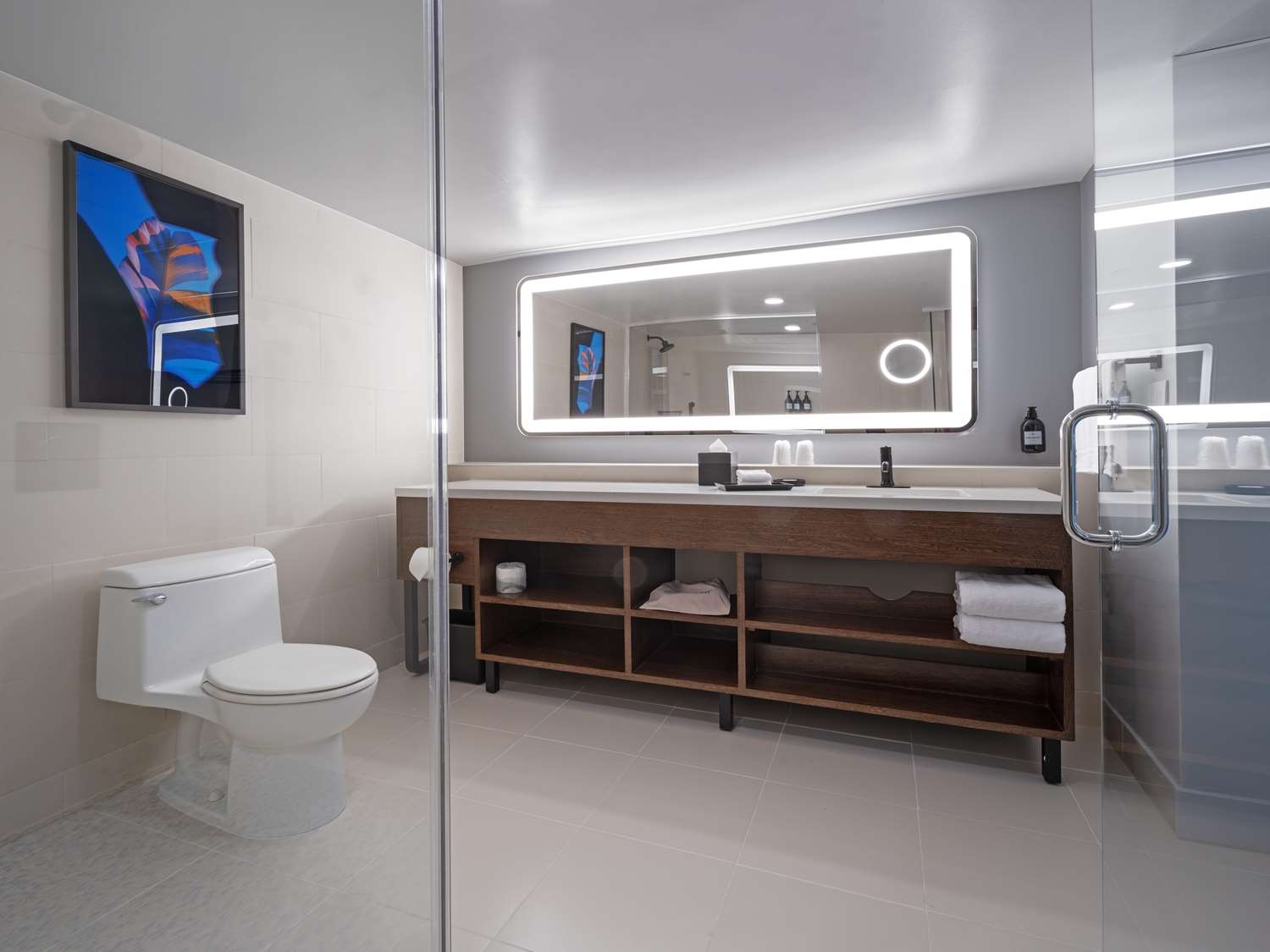 Junior Suite, King Bed, Bay View, Balcony