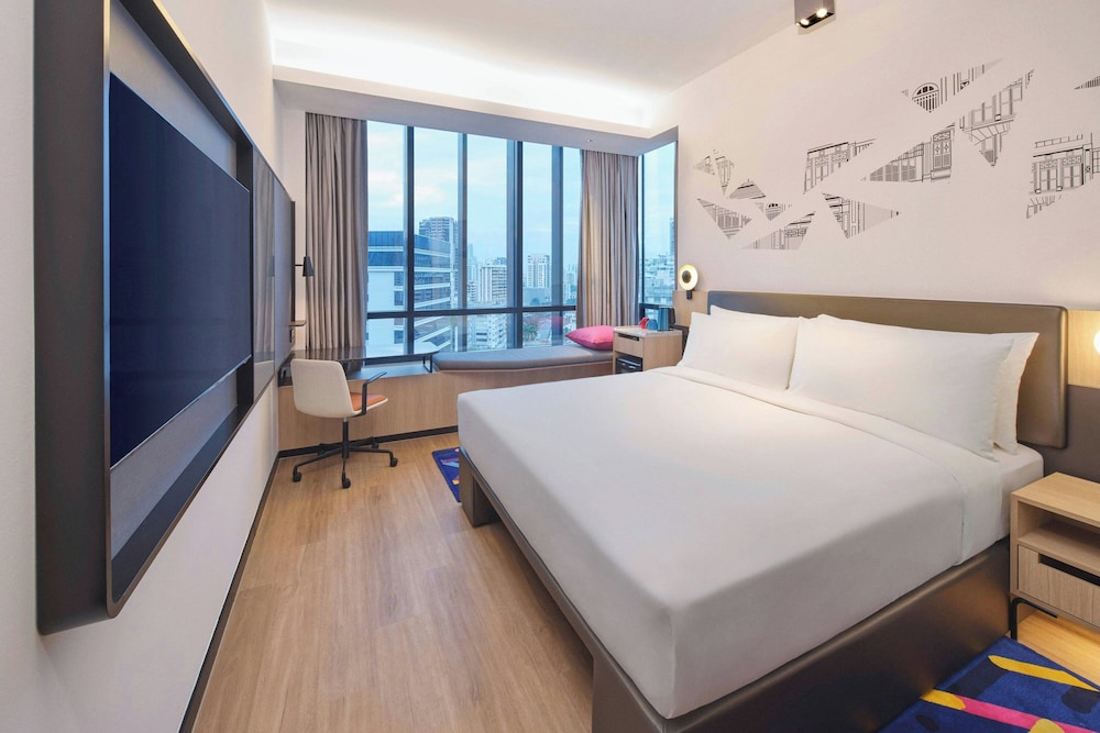 Aloft Singapore Novena 20/65
