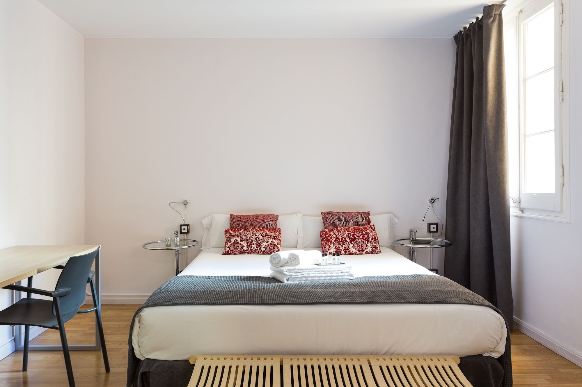 3 BEDROOMS, APARTMENT, BALCONY
