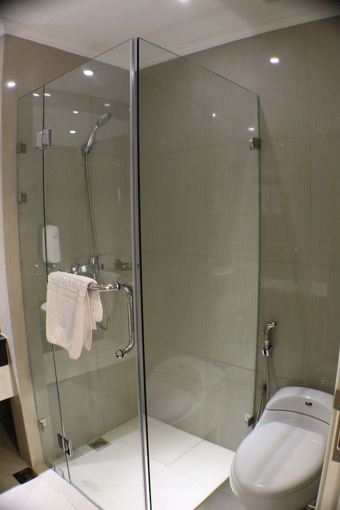 Golden Tulip Legacy Surabaya 27/31
