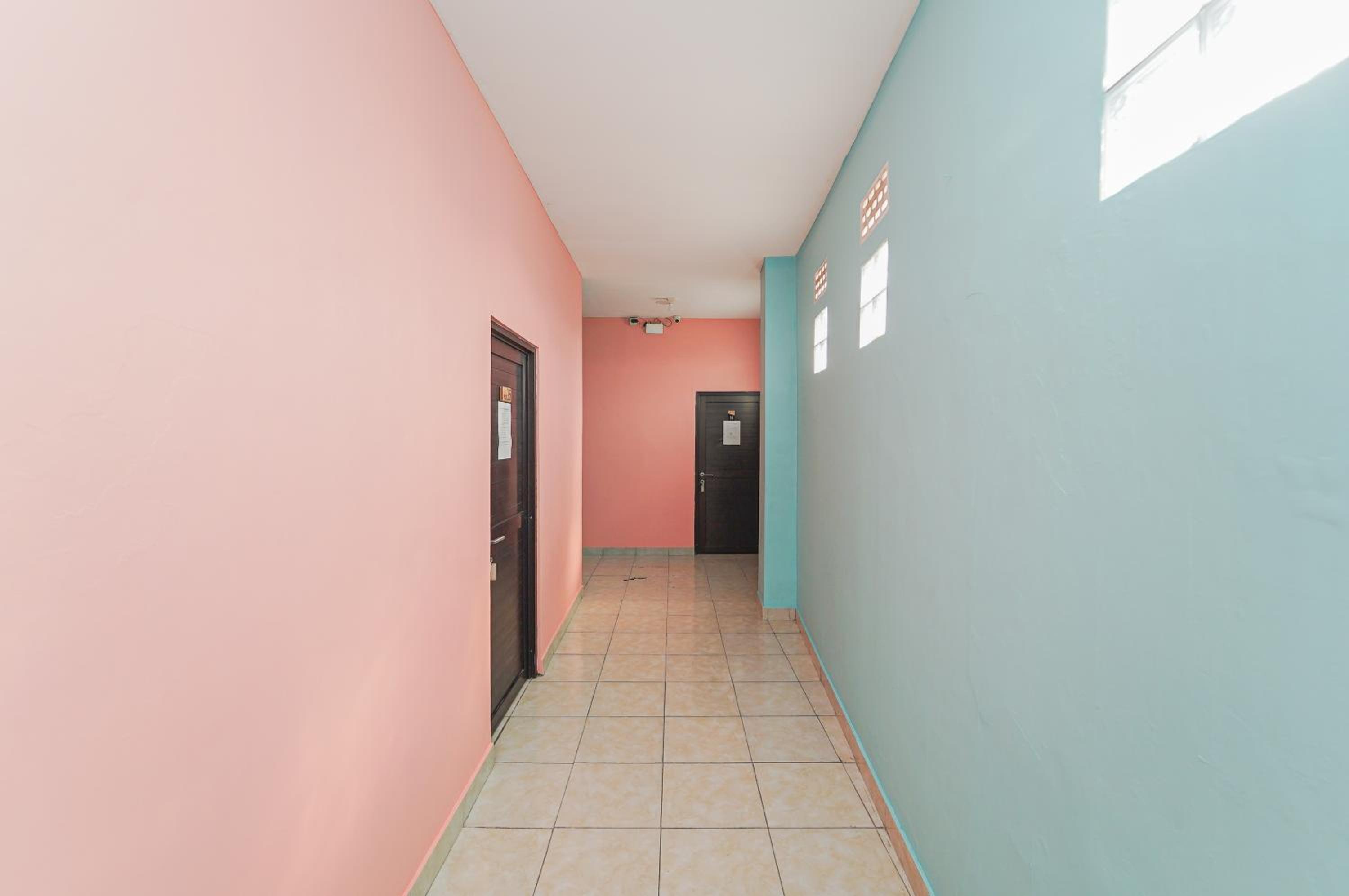 RedDoorz at MN One Residence 35/43