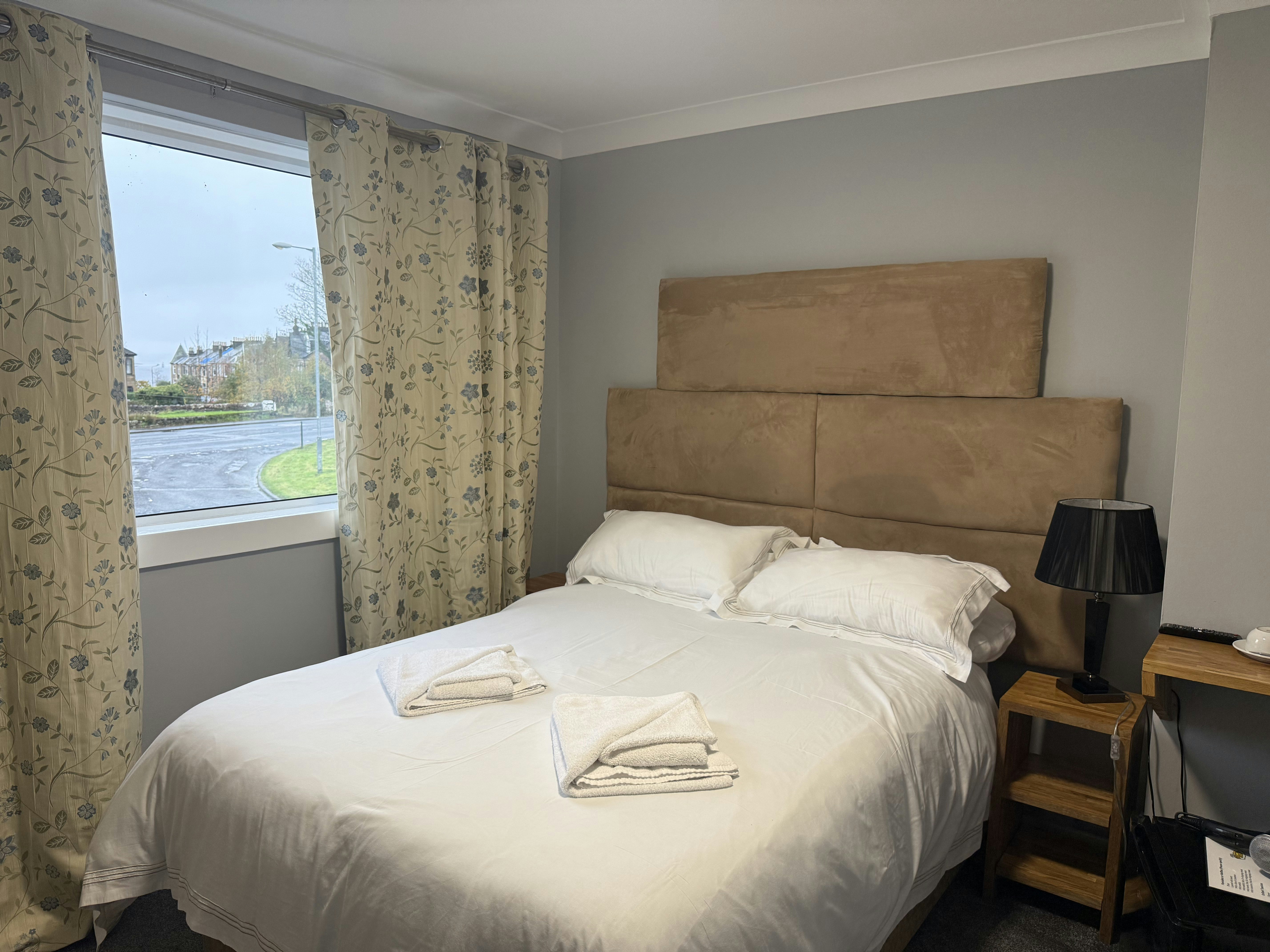 The County Hotel 18/38