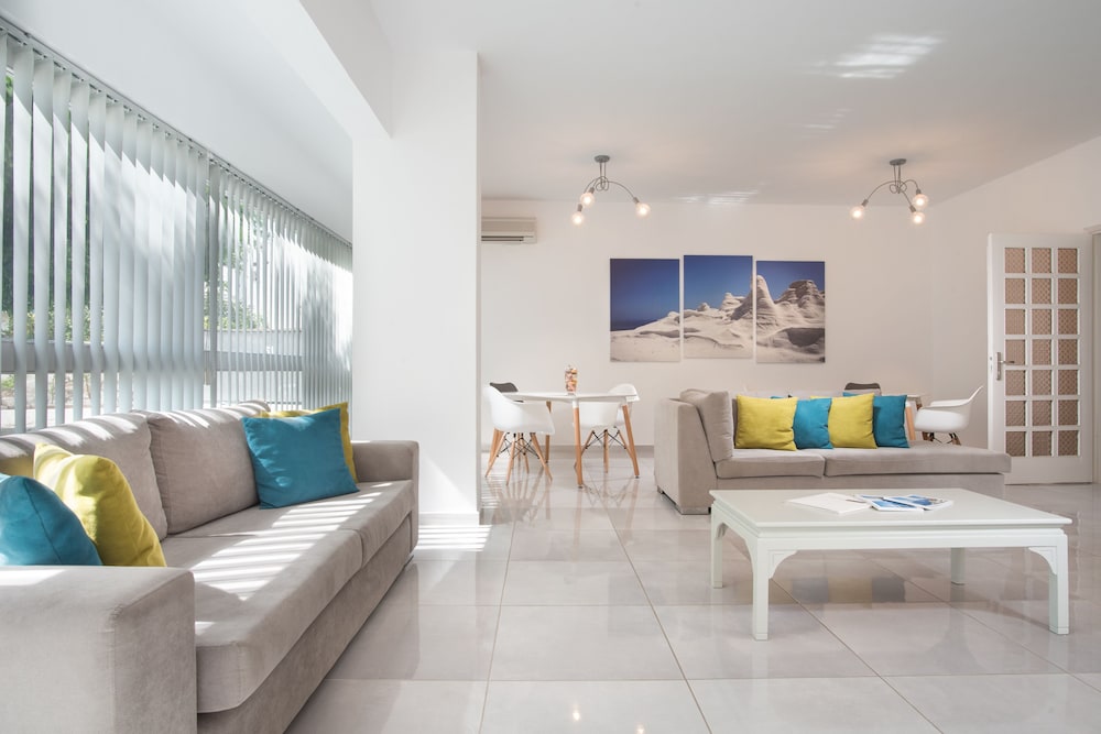 Milos Hotel 26/37