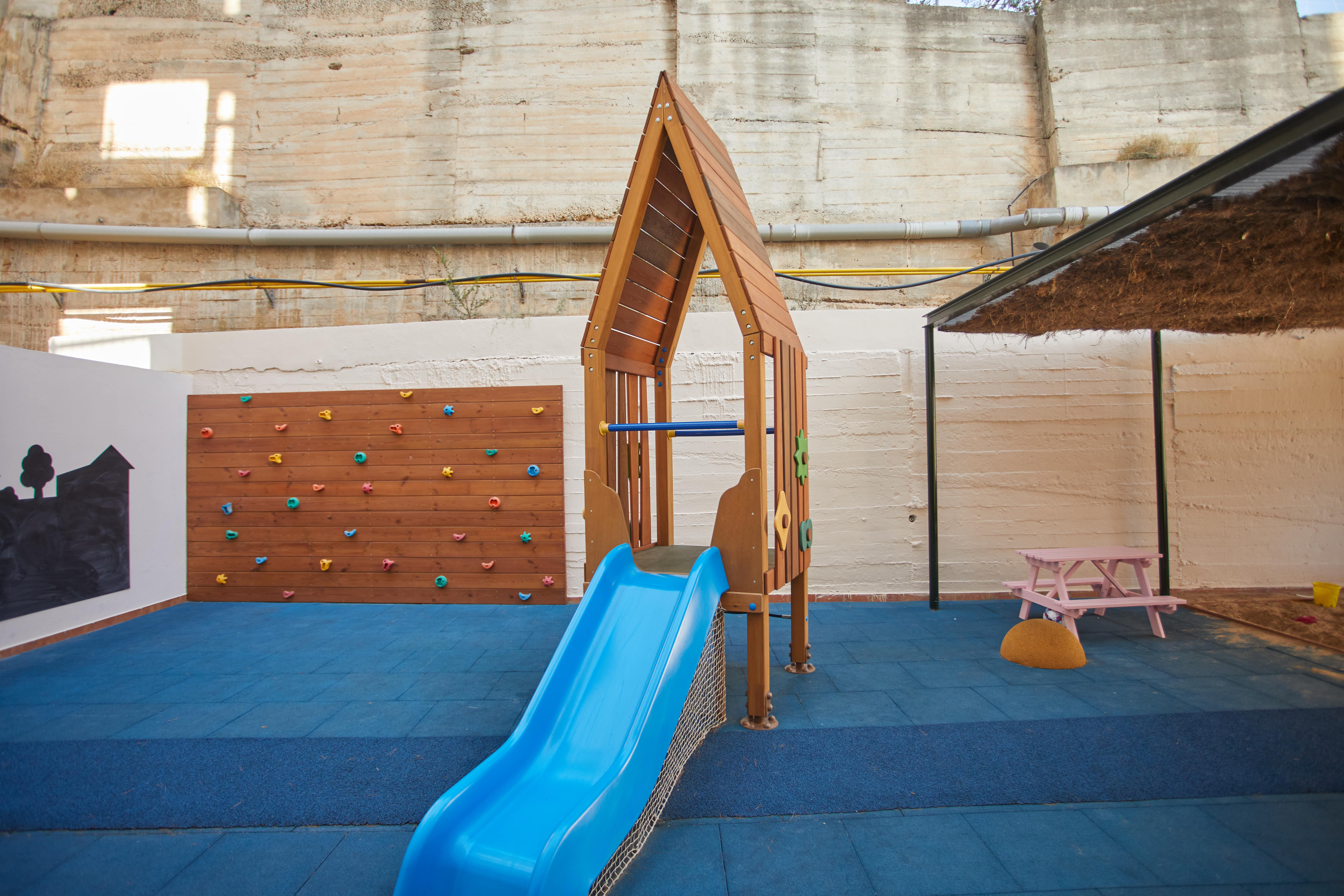 Alua Calvia 28/50
