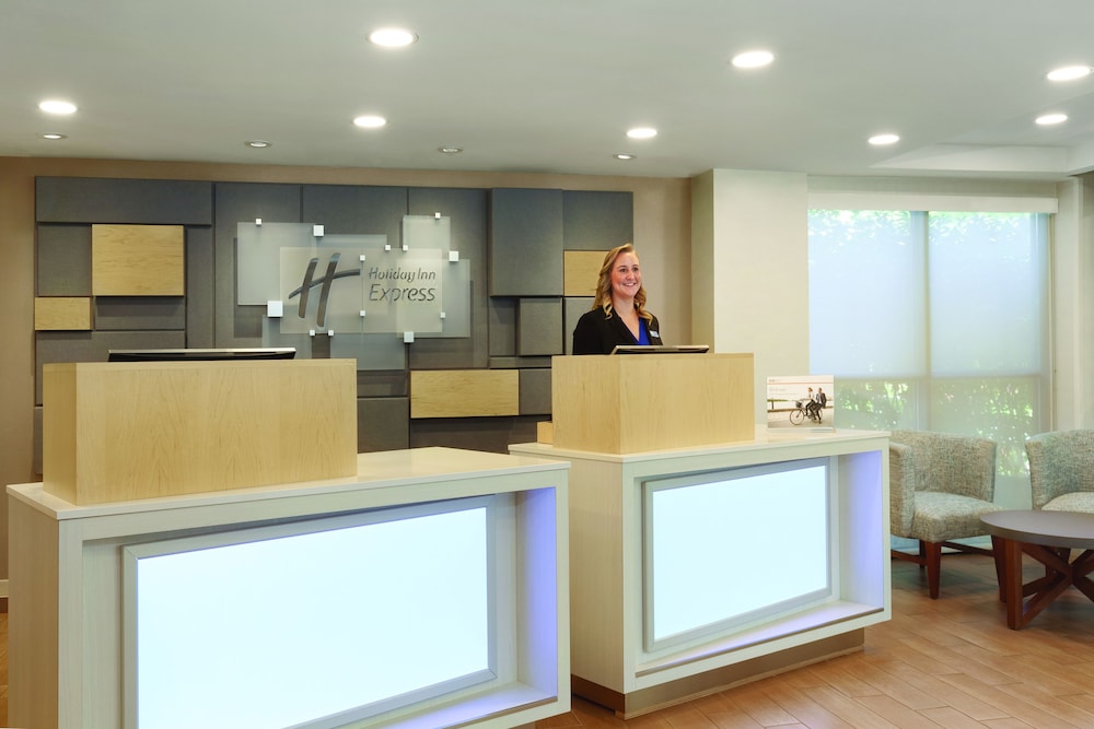 Holiday Inn Express Hartford South Rocky Hill 9/41