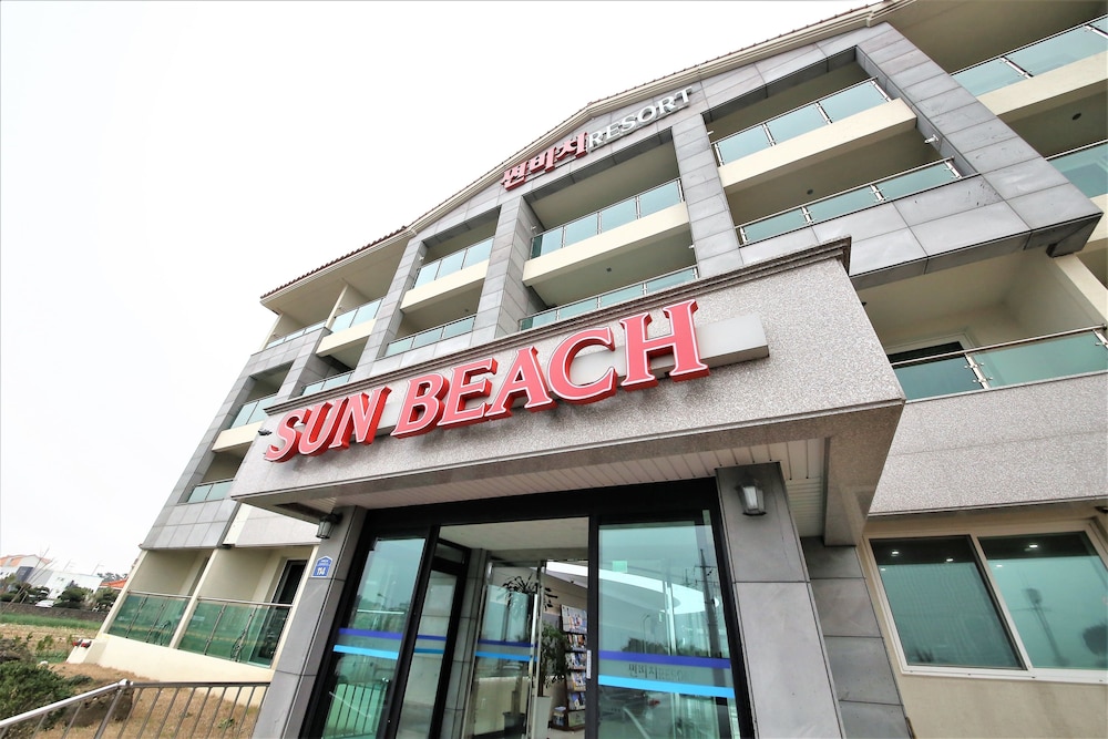 Sunbeach Resort 2/40