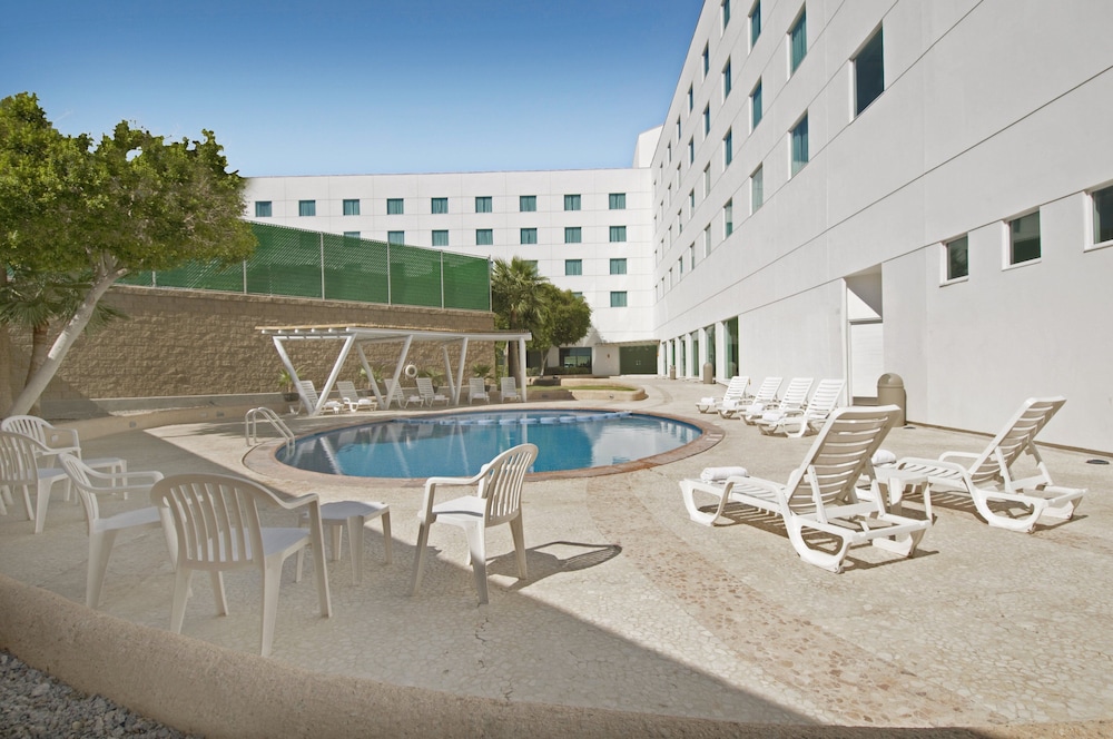 Fiesta Inn Mexicali 3/30