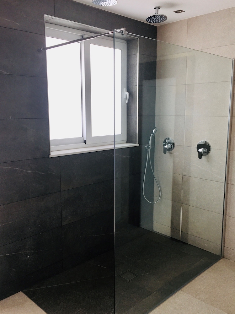Instyle Aparthotel 46/49