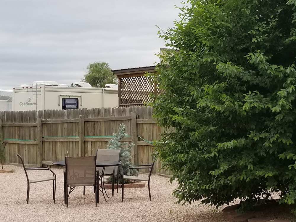 Days Inn by Wyndham Fort Collins 68/75