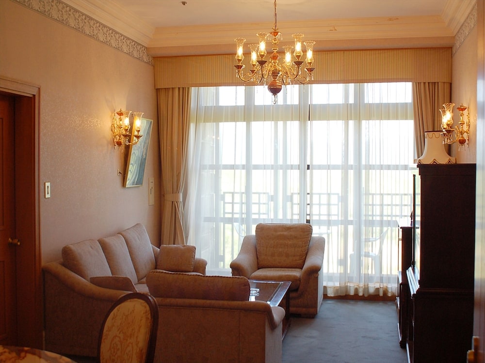 Nanki Shirahama Resort Hotel (ex Asahi Resort Hotel Shirahama) 23/39