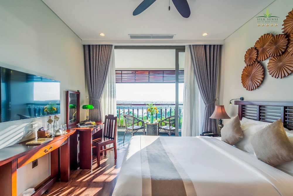 Silk Sense Hoi An River Resort 17/88