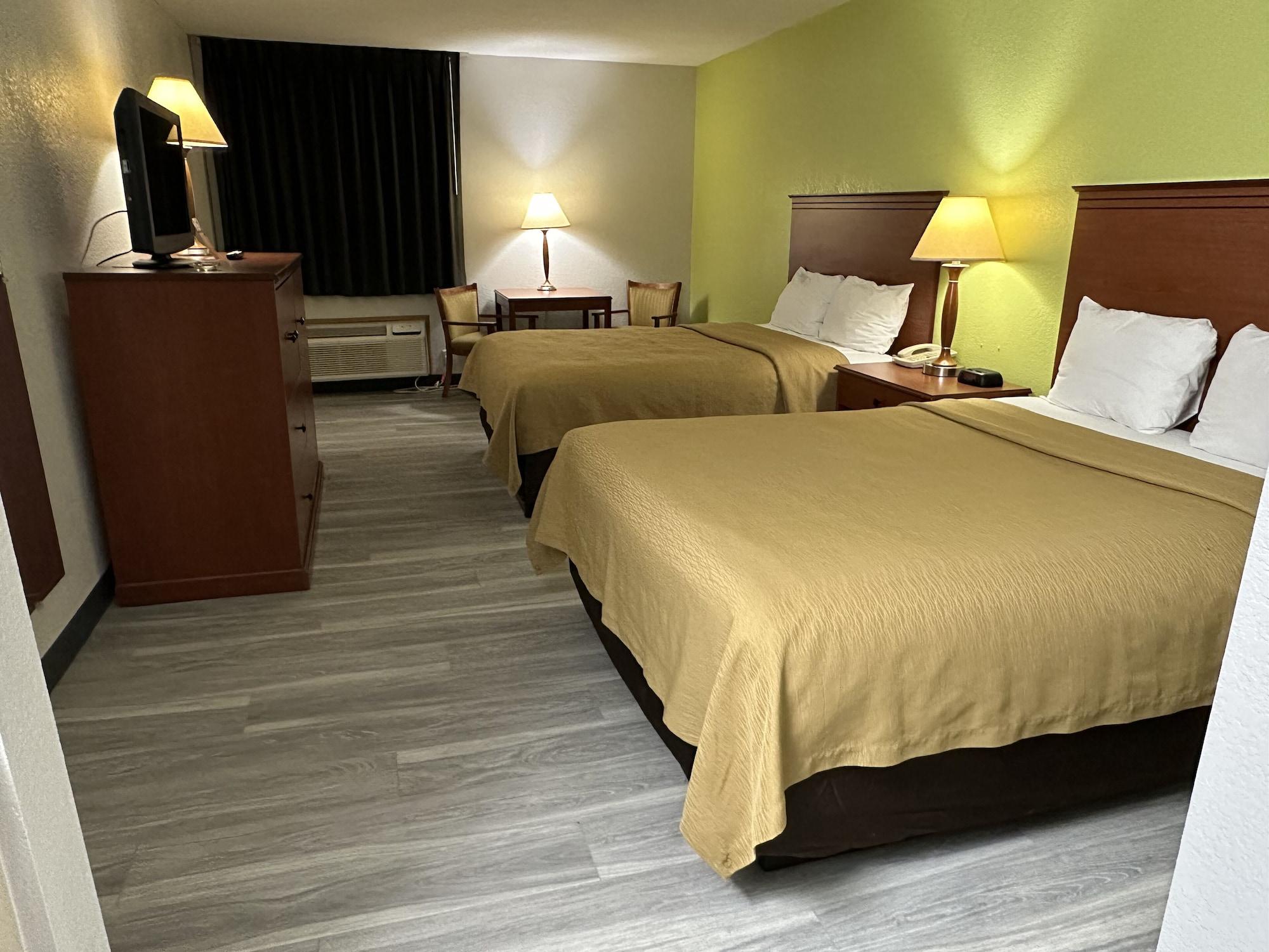 Room, Multiple Beds