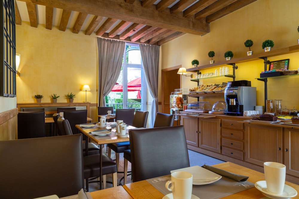 Hotel Saint Laurent 44/49