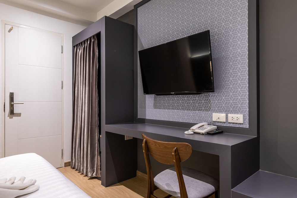 Siam Star Hotel 49/49