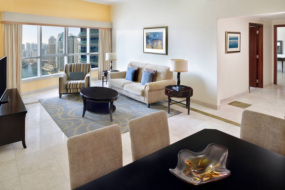 Dubai Marriott Harbour Hotel Suites 25/32
