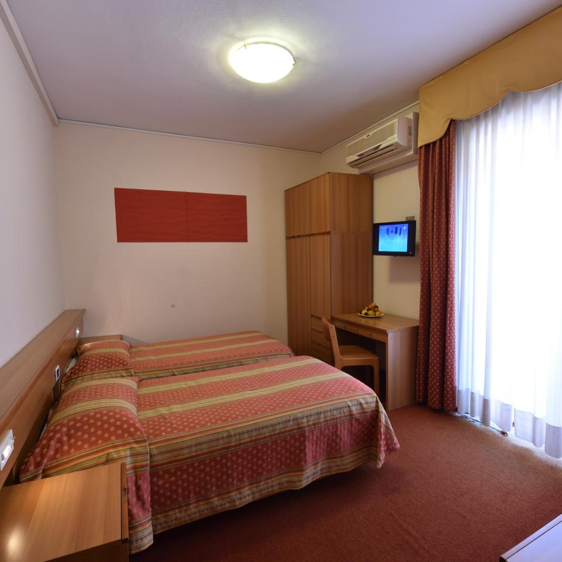 Ambra Hotel 4/26