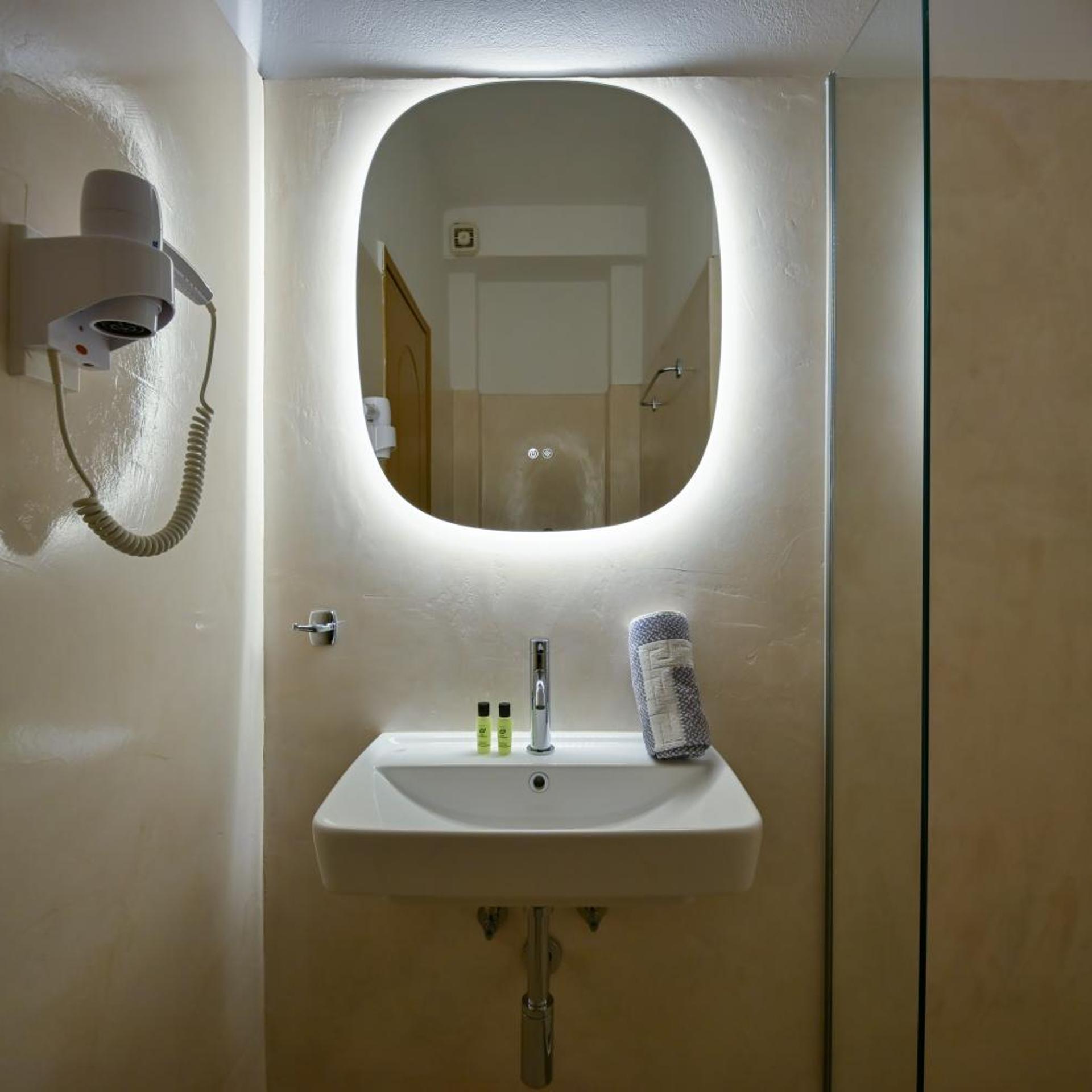 Room, Double or Twin Bed, Sea View, Kiani Akti Hotel 9/10