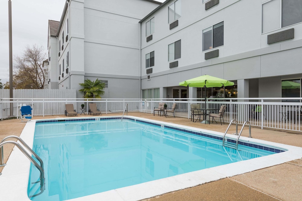 Wingate by Wyndham Shreveport Airport 14/29