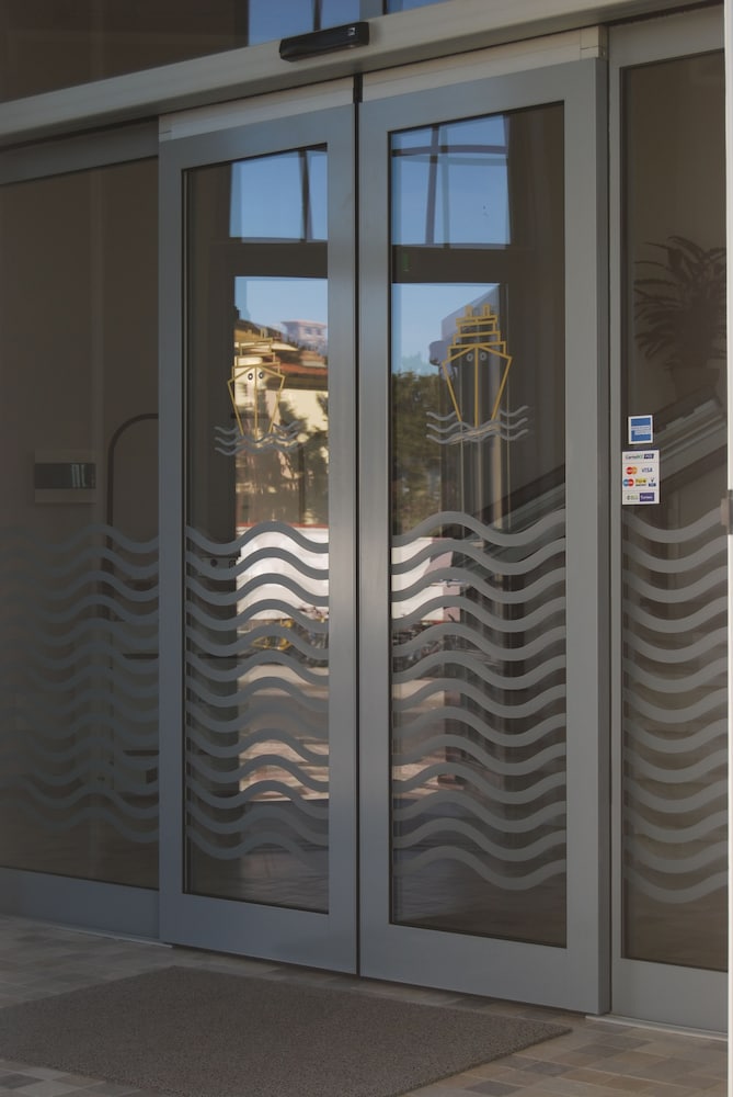 Nuovo Albergo Operai 10/36
