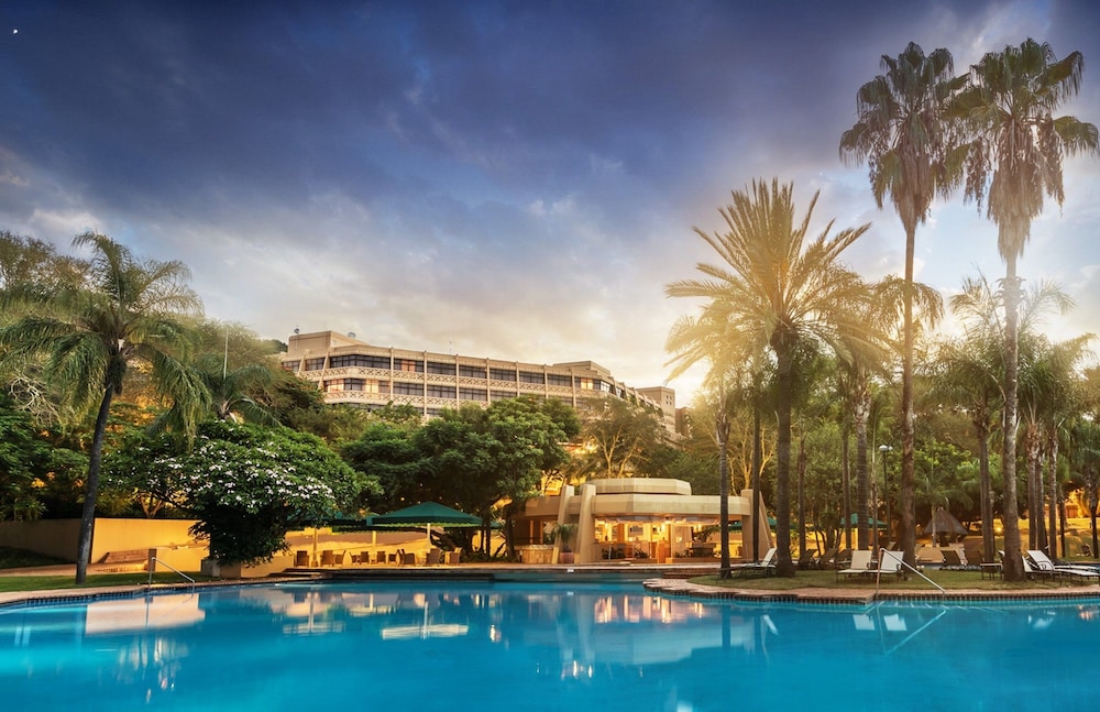 Sun City Hotel 40/50