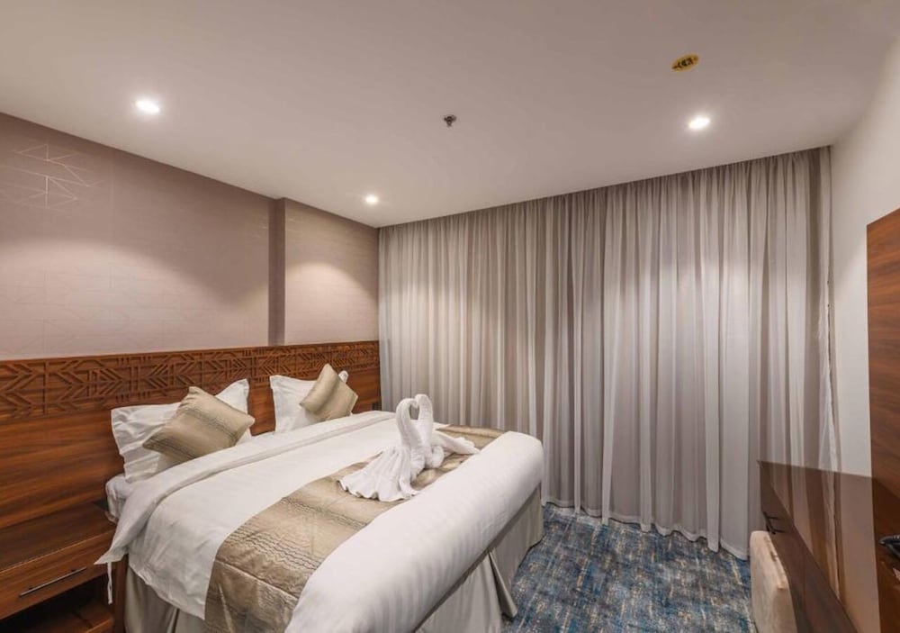 فندق منازل الزائرين(Manazel Al Zaireen Hotel) 25/40