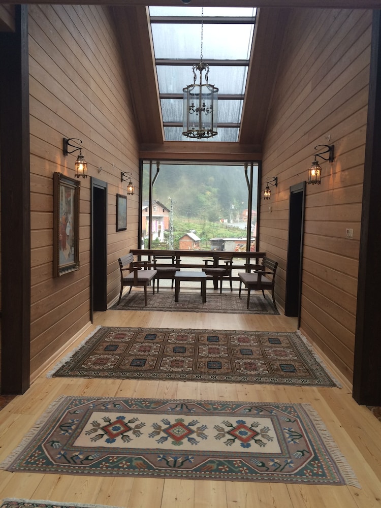 Royal Uzungol Hotel 30/37