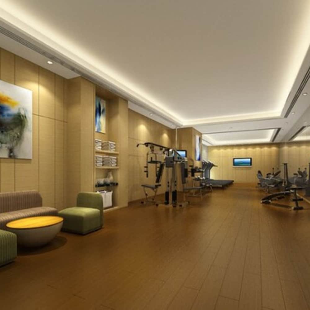 Golden Eagle Summit Hotel Yancheng 72/98