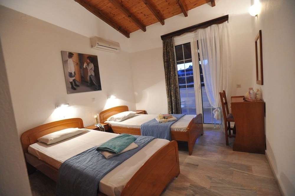 St. Spiridon Hotel 6/16