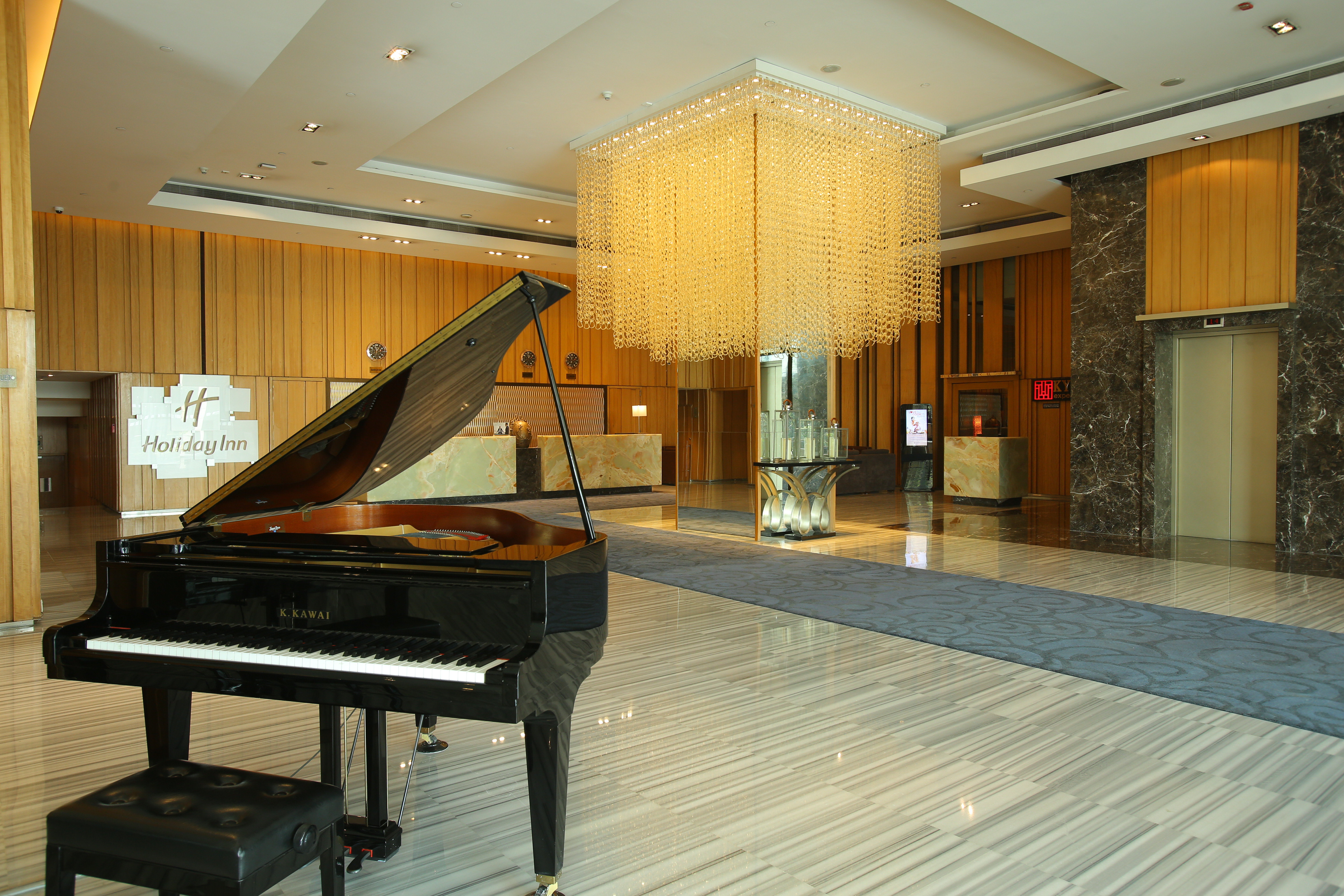 Holiday Inn New Delhi Mayur Vihar Noida 11/74