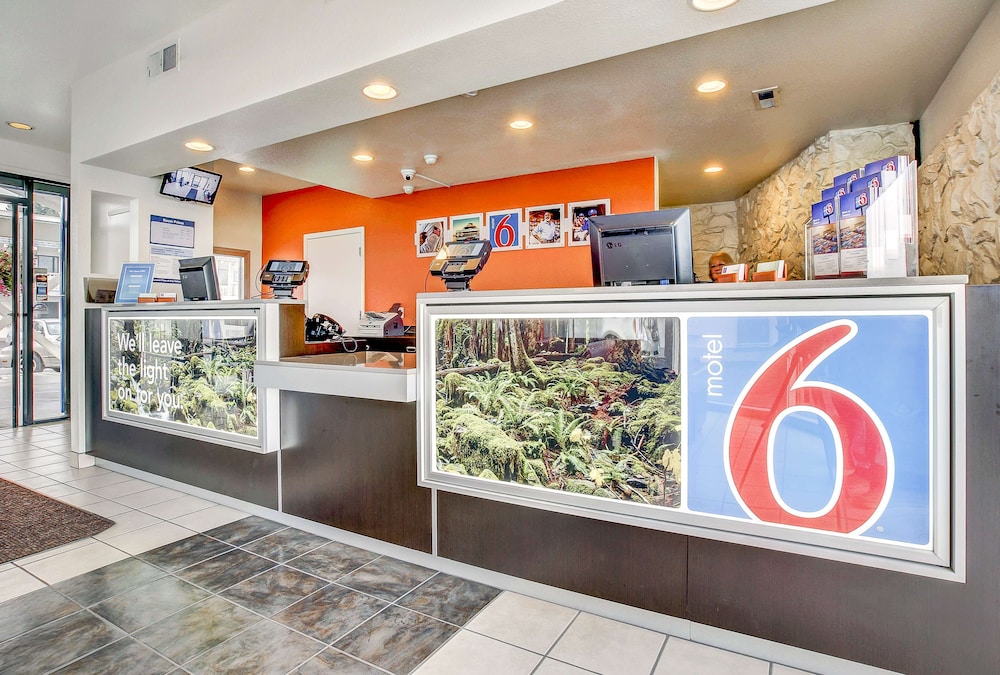 Motel6 Coos Bay, OR 6/42