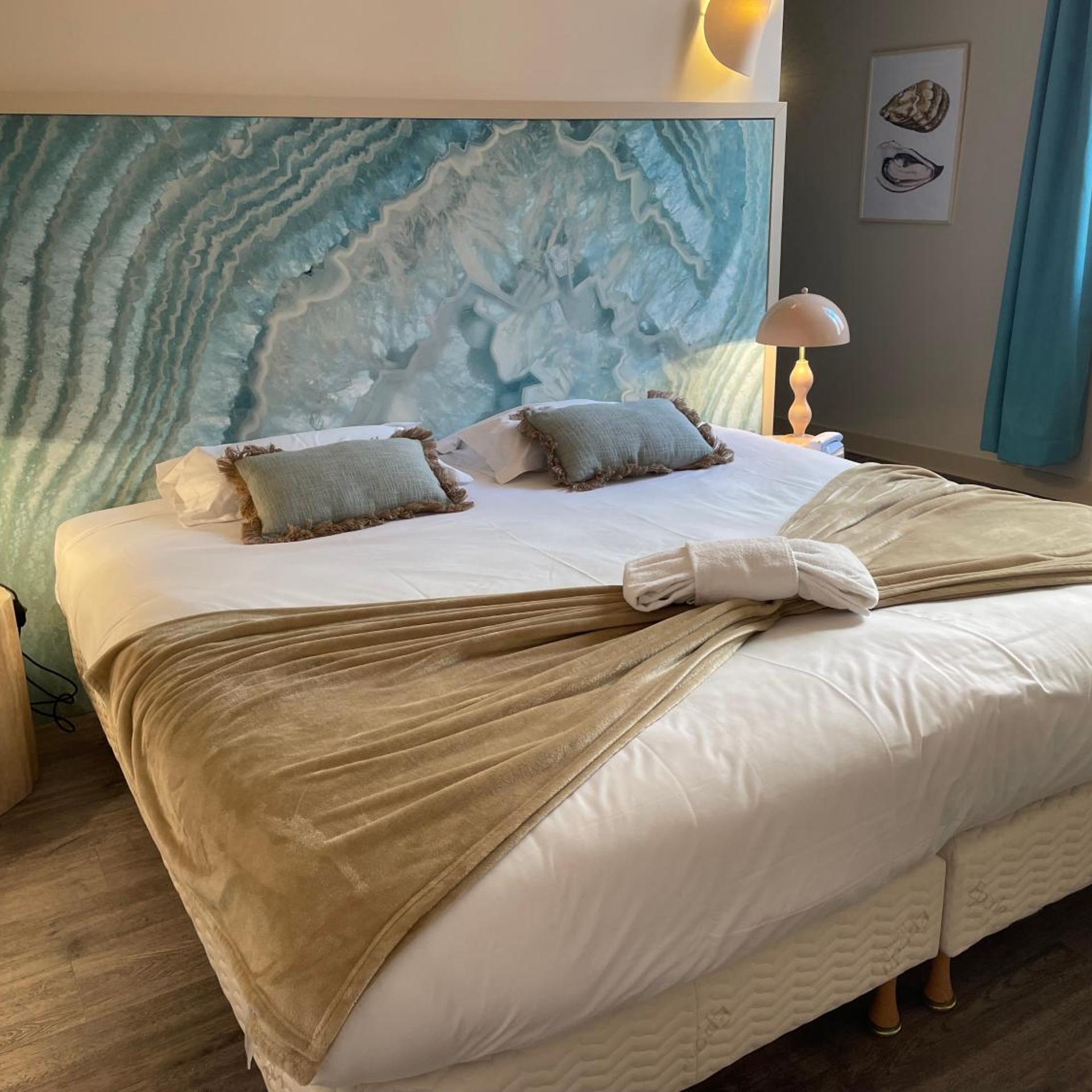 Suite, Patio or Street View