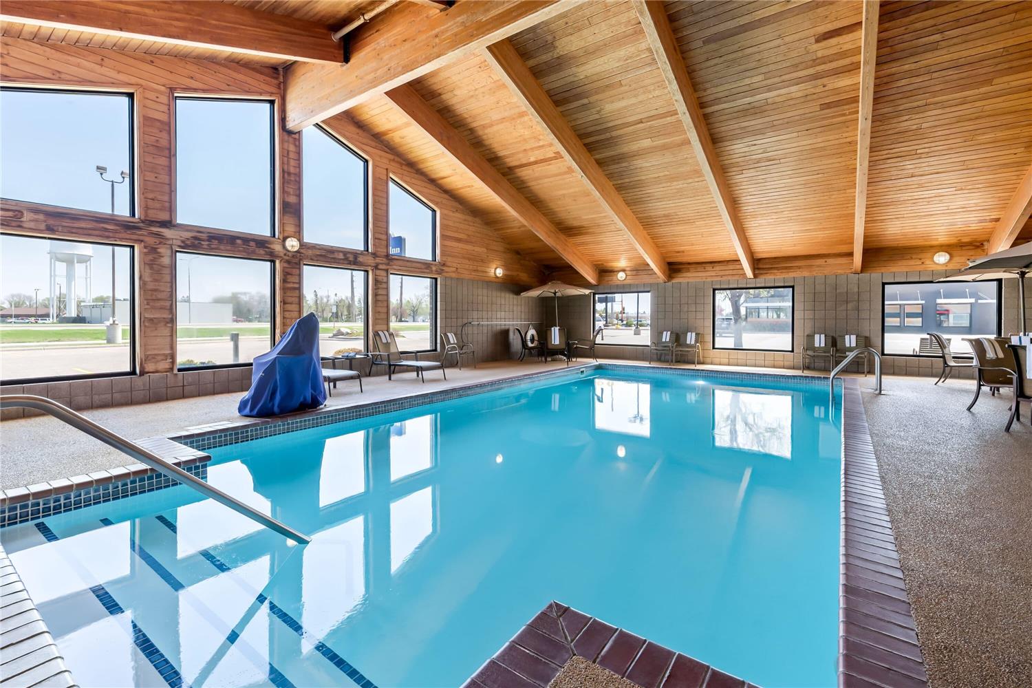 AmericInn by Wyndham Crookston U of M Crookston 14/32