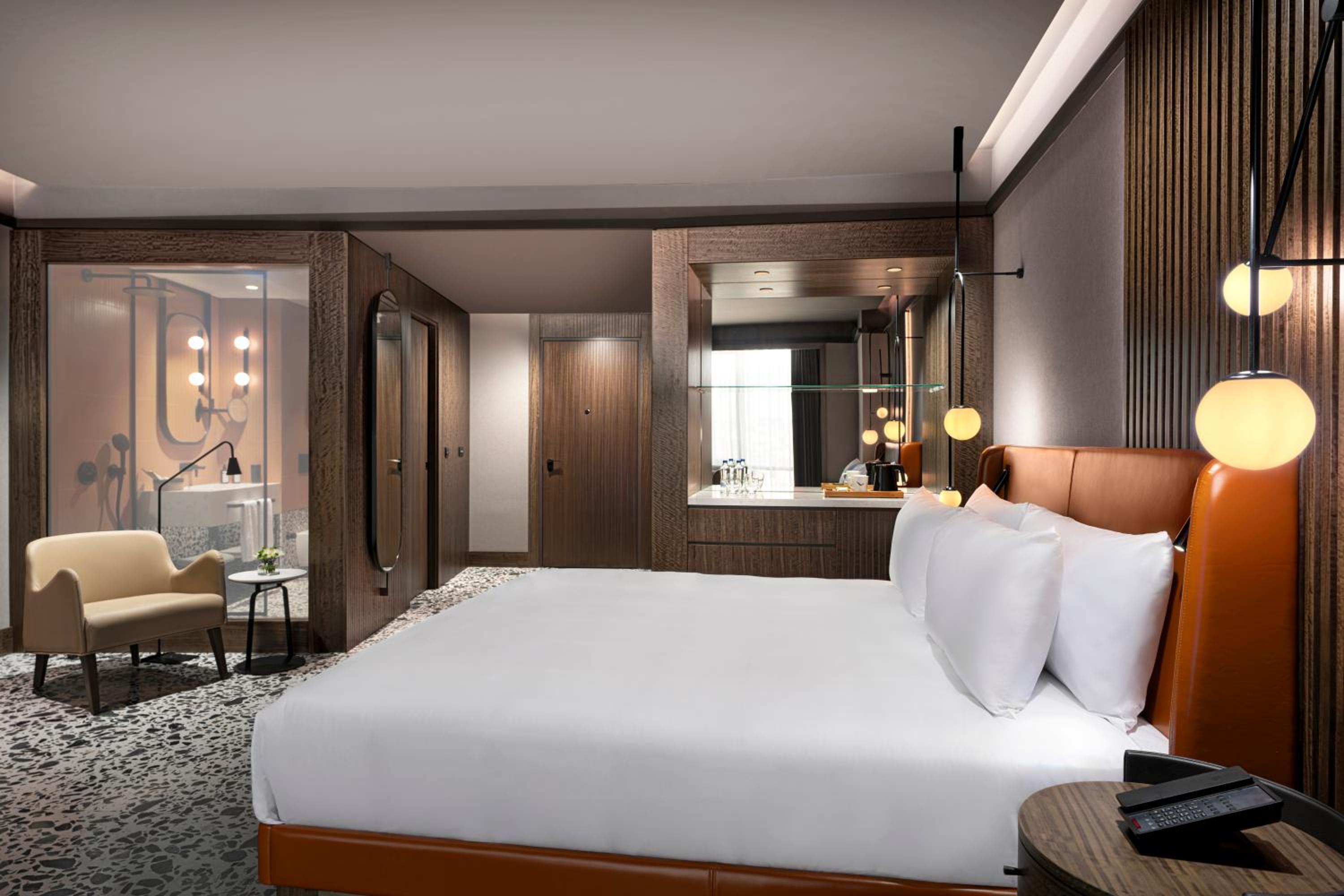 جناح ديلوكس بسرير كينج مع أريكة، Movenpick Hotel Istanbul Marmara Sea 2/4