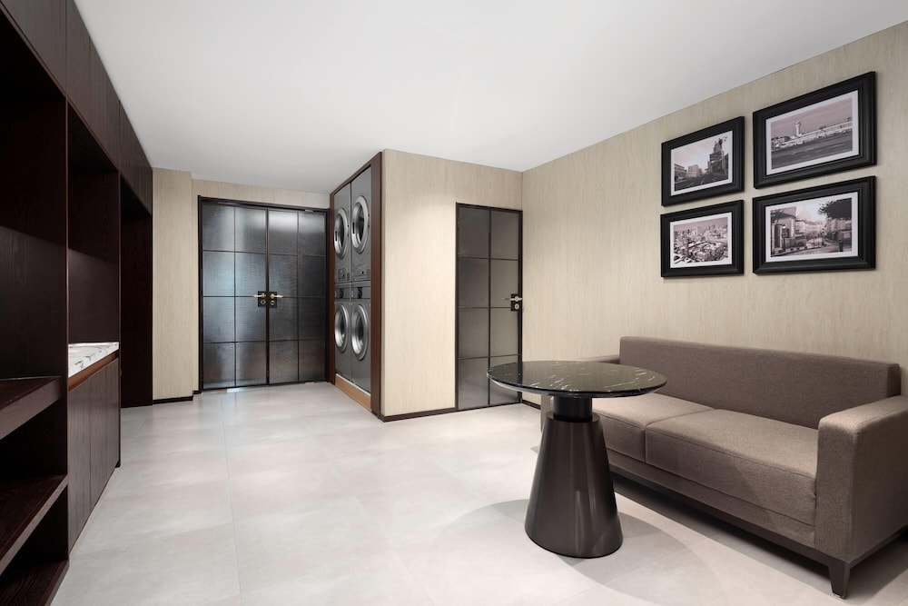 Days Hotel by Wyndham Urumqi Pingchuan Road 30/36