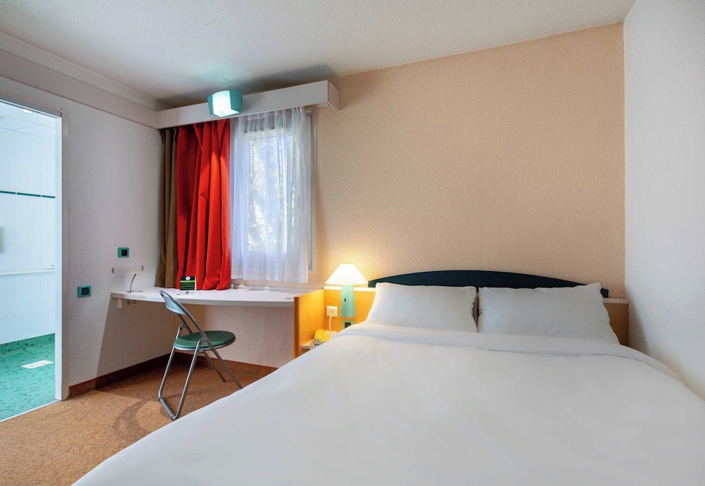 Room at B&B Hotel Blois Nord Vallee Maillard, BLOIS