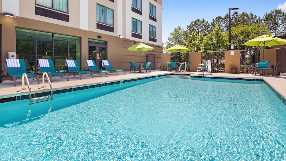 Best Western Plus Birmingham Inn & Suites 1/37