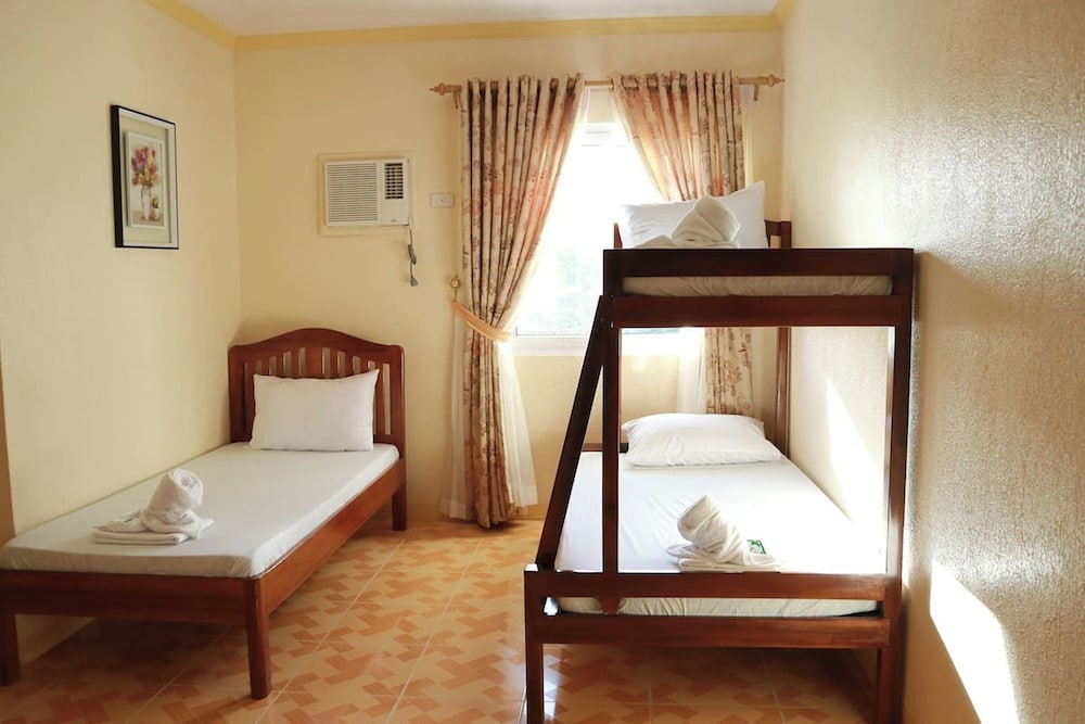 Gilin Pension House 13/27