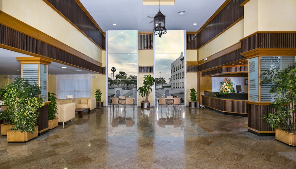 Hotel Mac Puerto Marina 6/49