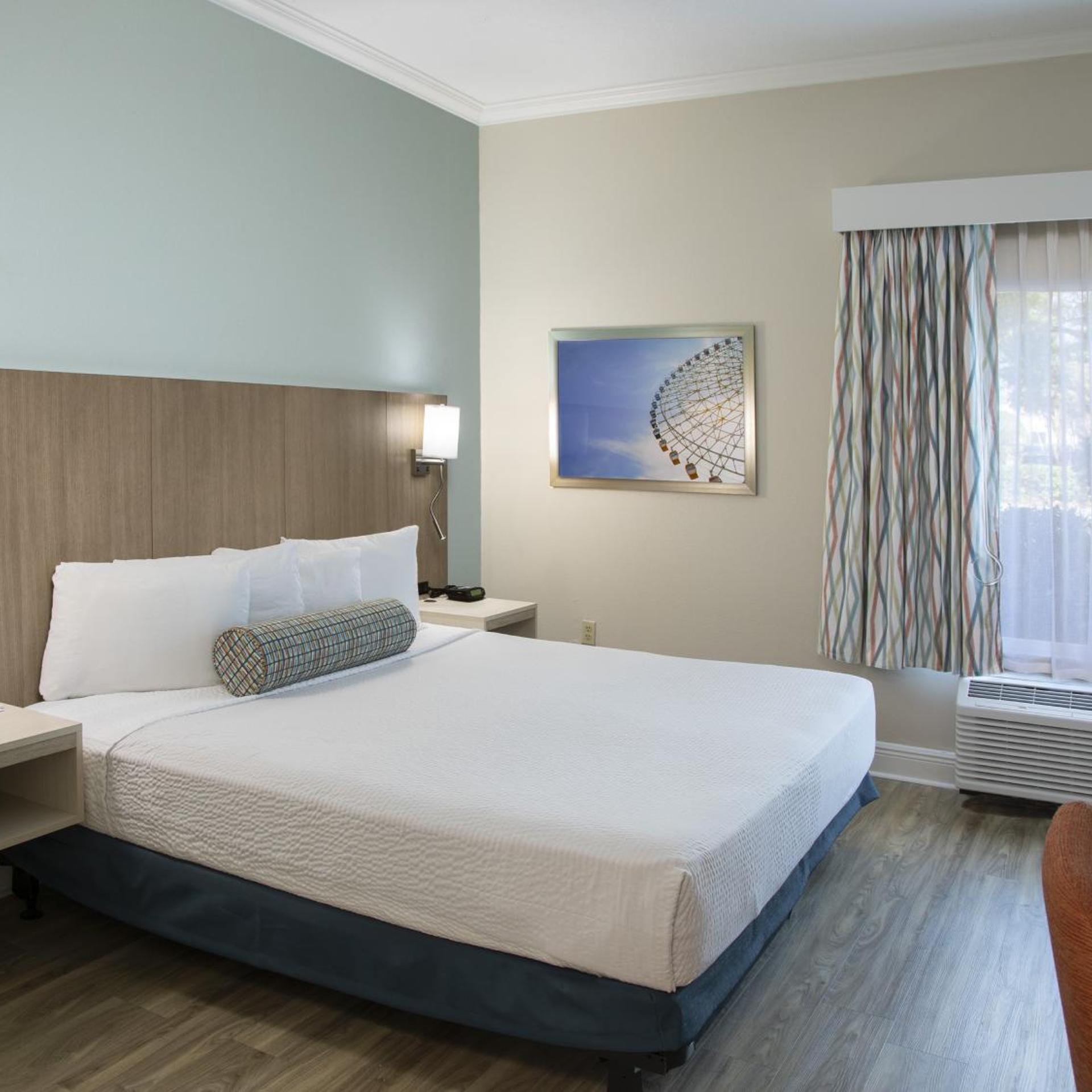 غرفة بسرير كينج لذوي الإعاقة