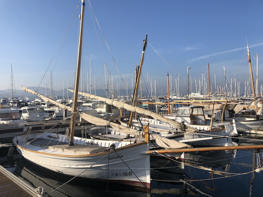 Osiris Ibiza Hotel 63/69